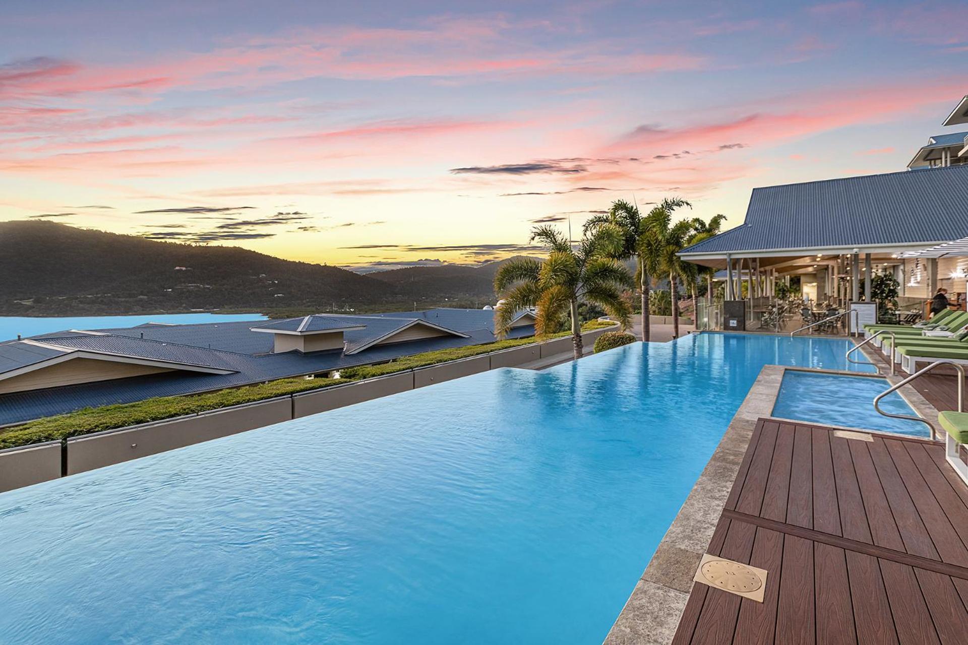 Club Wyndham Airlie Beach Exterior photo
